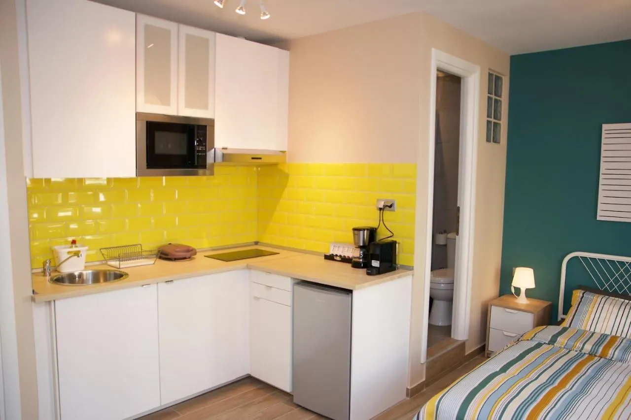 Super Cute & Cozy Mini Studios In City Center Thessaloniki Apartment